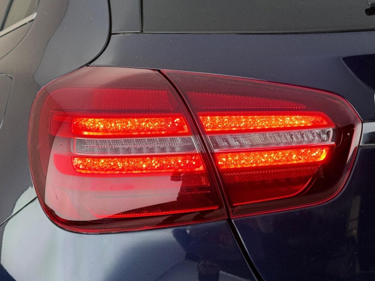 Mercedes-Benz GLA thumbnail Lights Rear