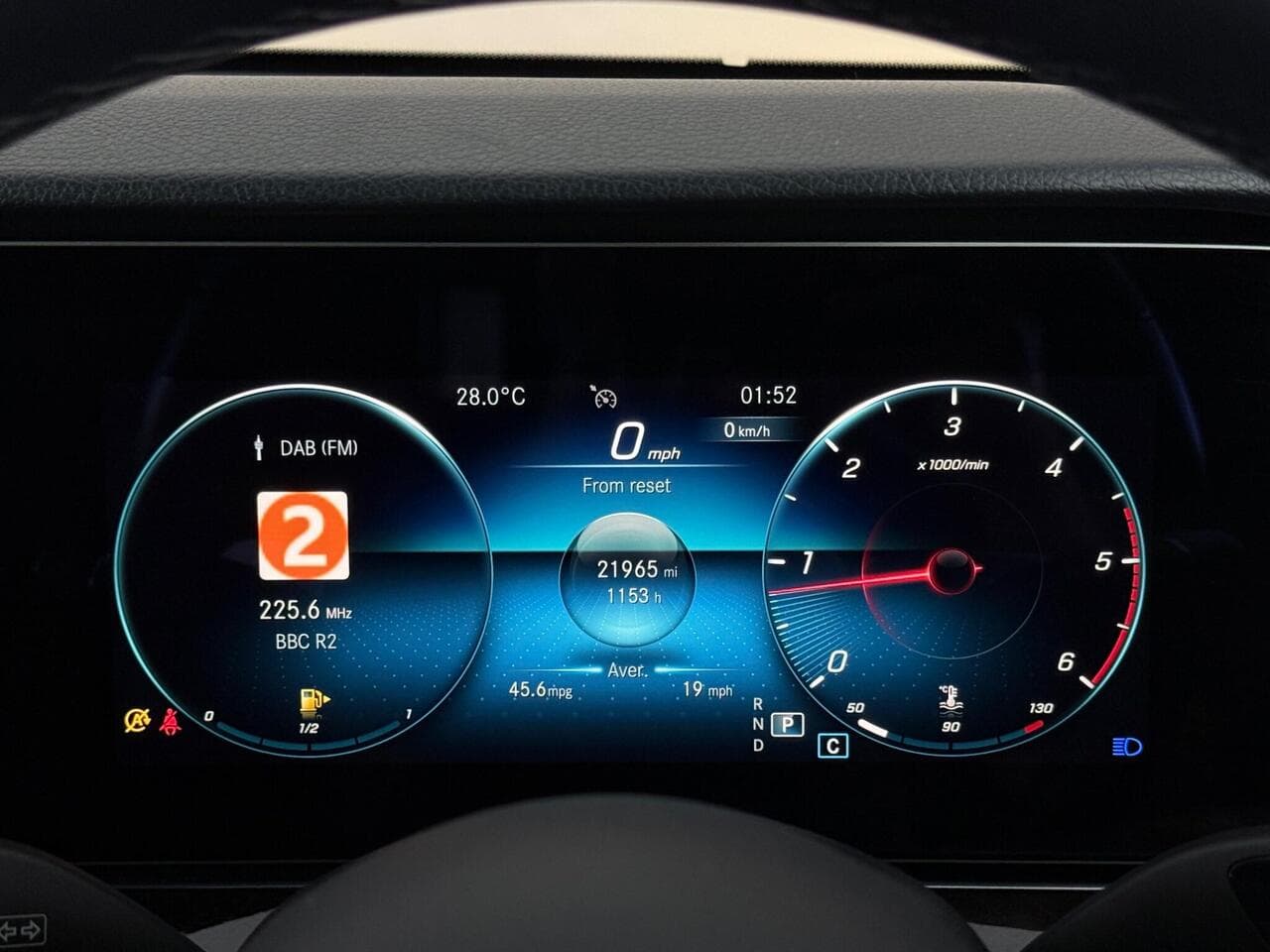 Mercedes-Benz E Class thumbnail Driver Instruments