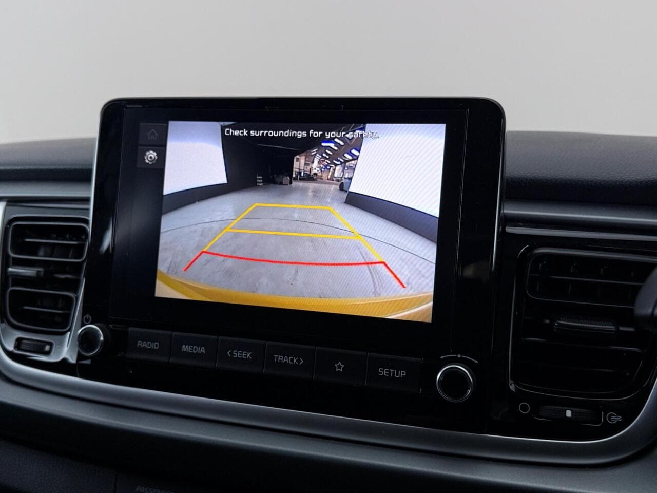 Kia Rio thumbnail Infotainment System