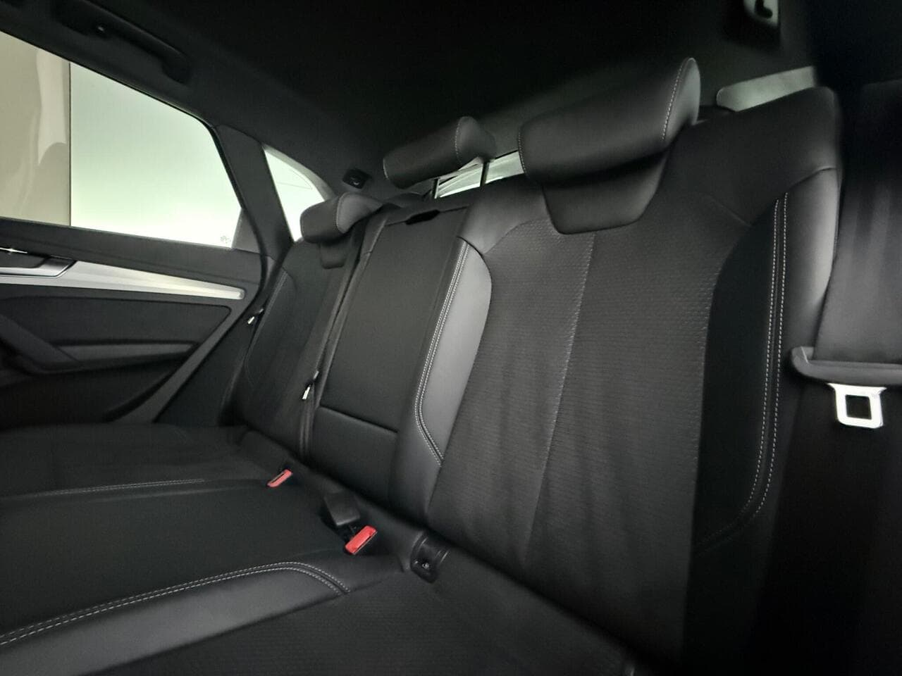Audi Q5 thumbnail Seats Rear