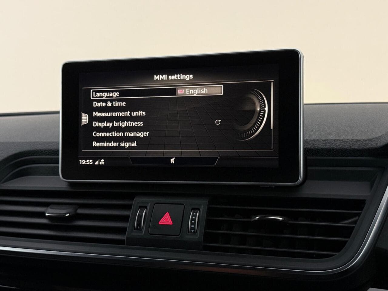 Audi Q5 thumbnail Infotainment System