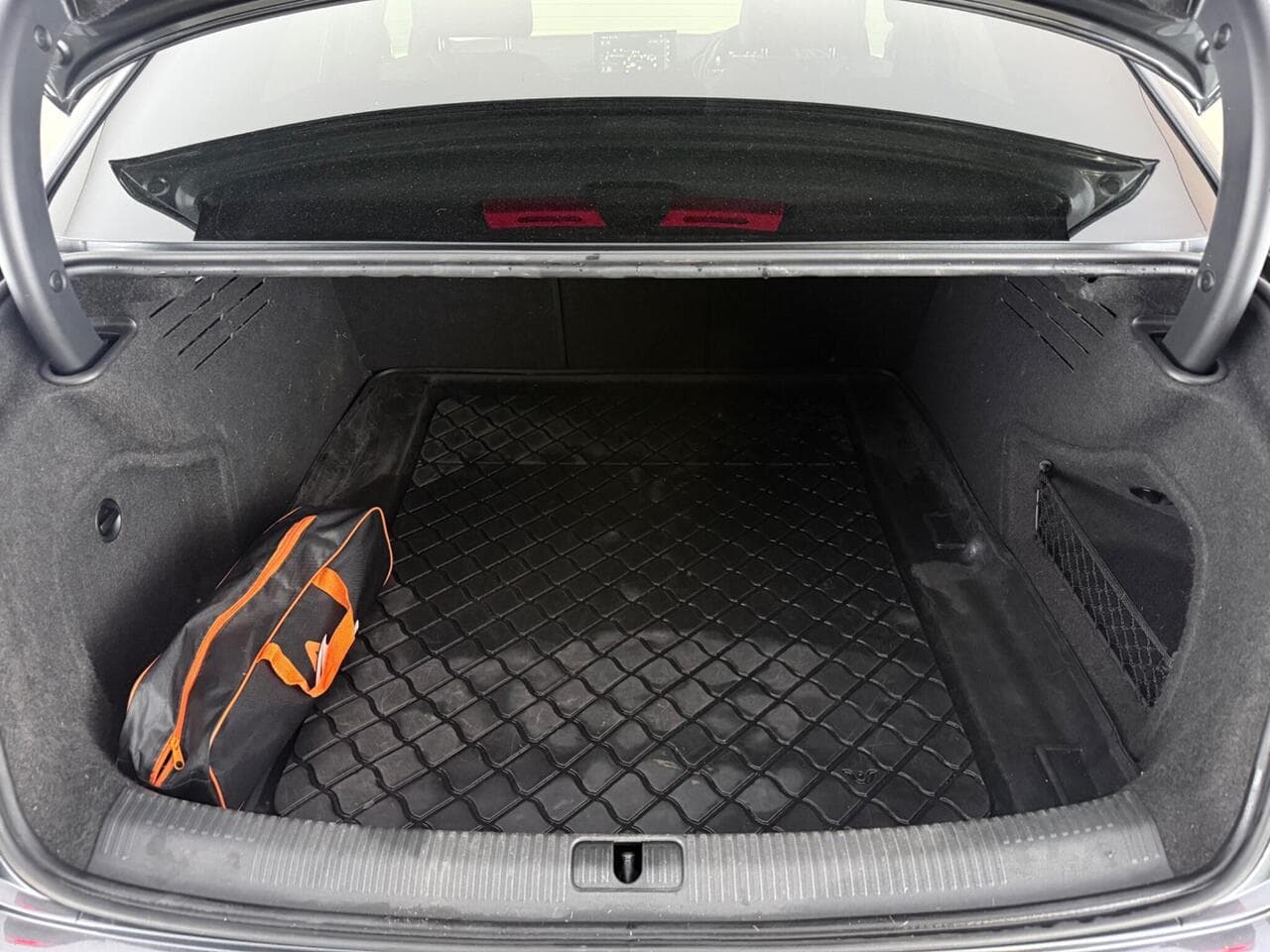 Audi A4 thumbnail Boot