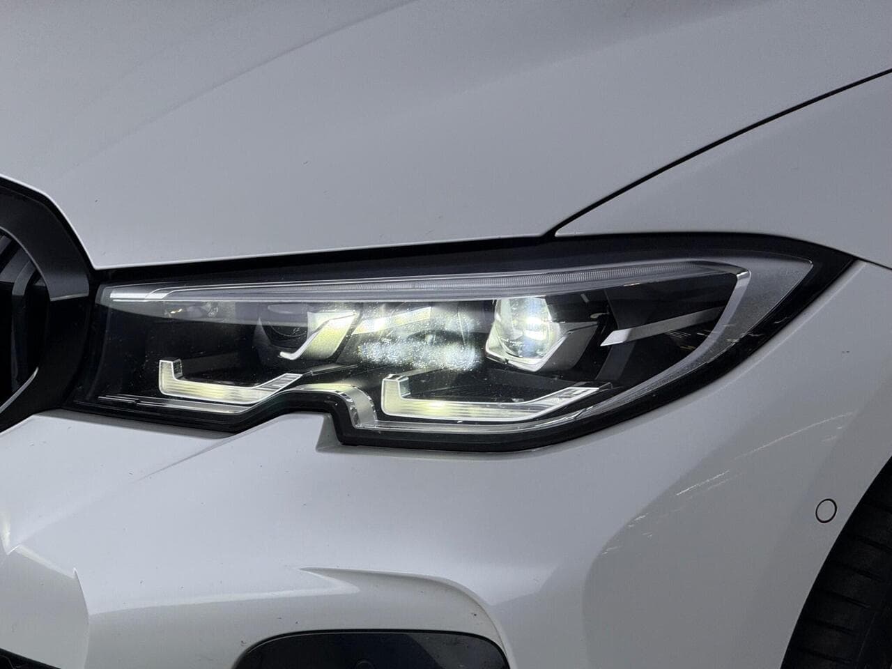 BMW 3 Series thumbnail Lights Front