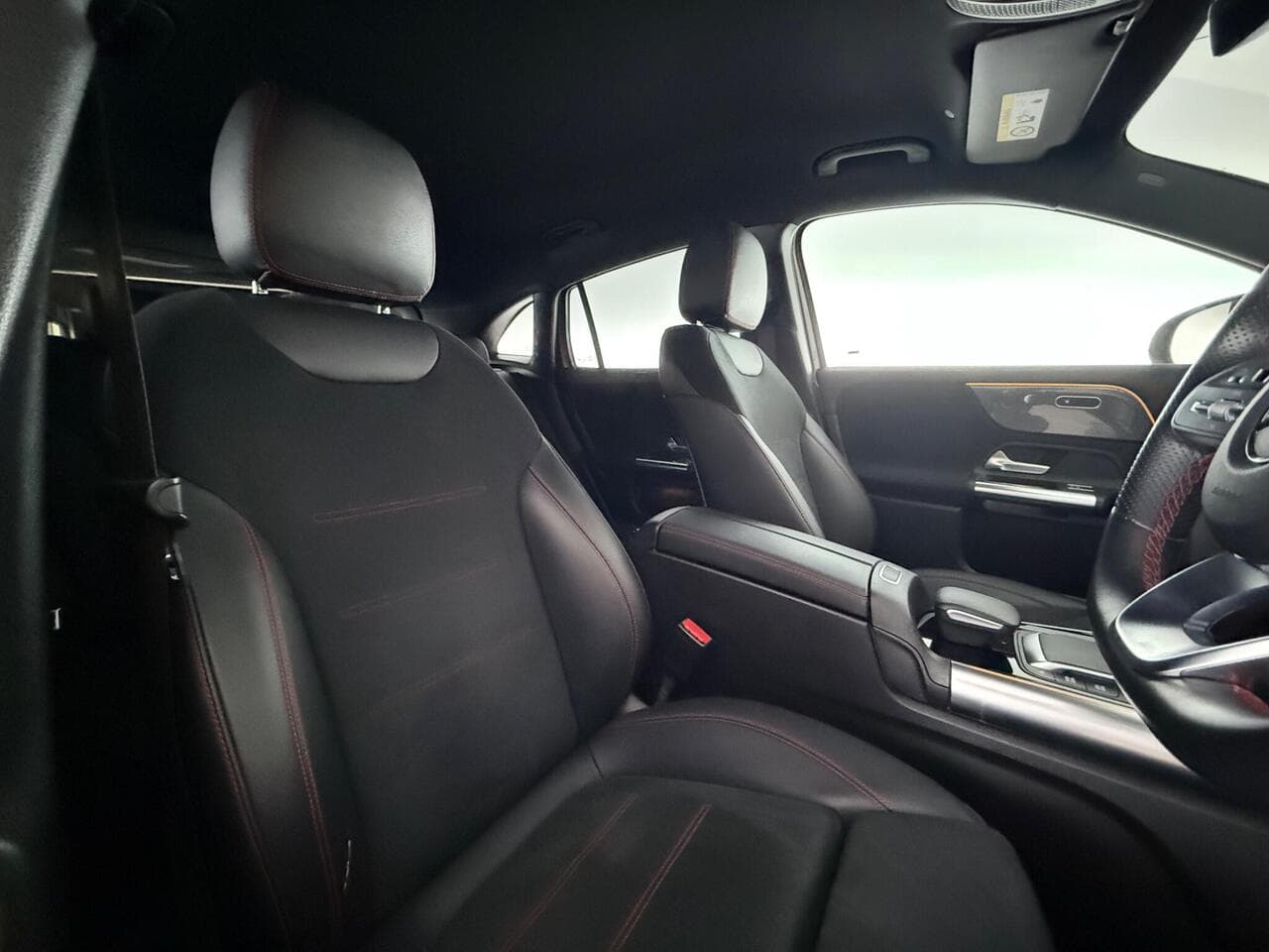 Mercedes-Benz GLA thumbnail Seat Driver