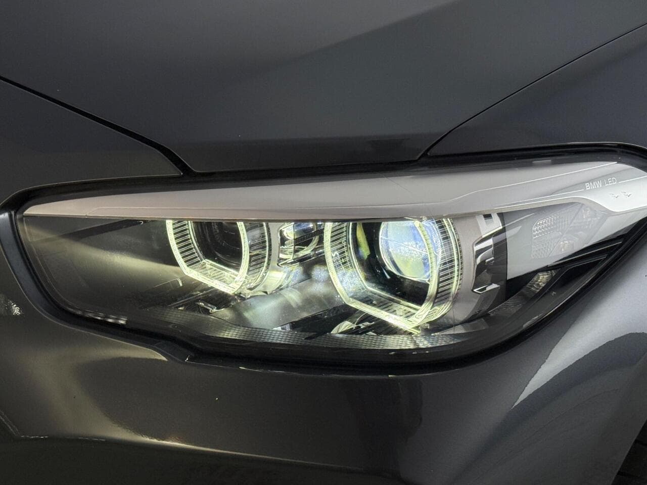 BMW 1 Series thumbnail Lights Front