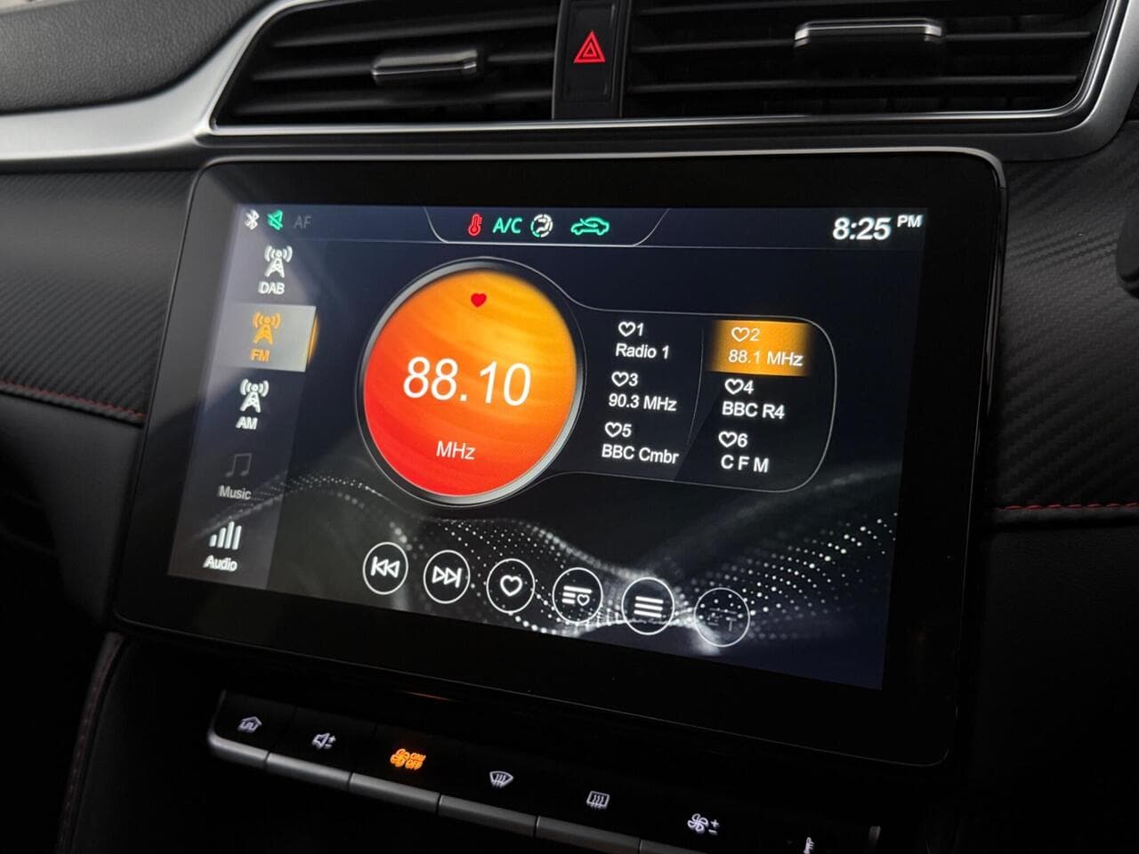 MG MG ZS thumbnail Infotainment System