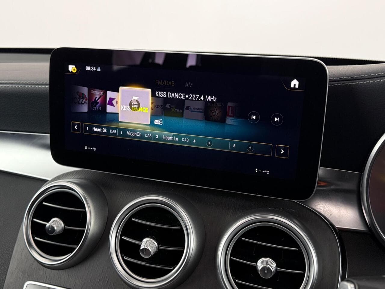 Mercedes-Benz GLC thumbnail Infotainment System