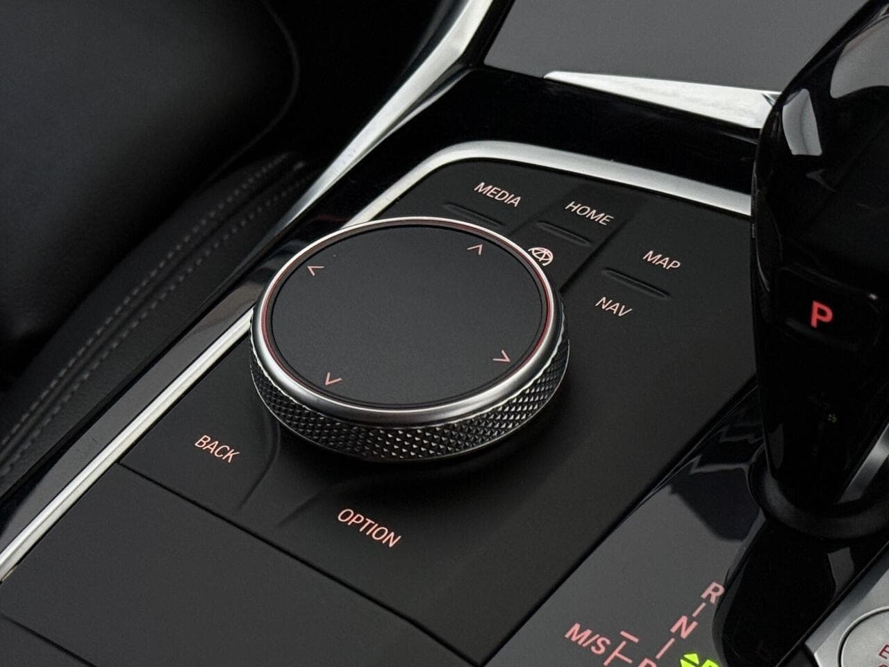 BMW 3 Series thumbnail Misc Controls