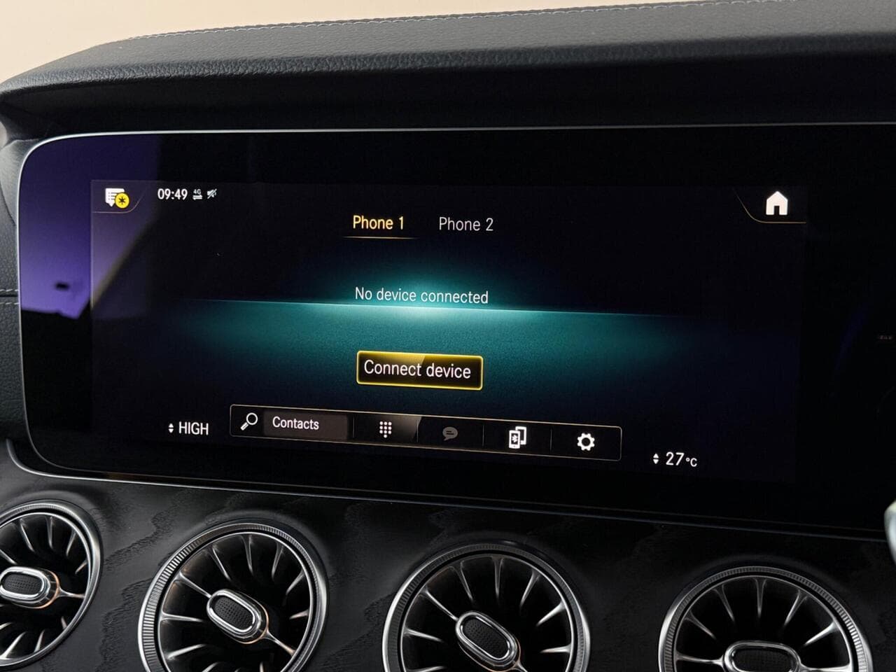Mercedes-Benz E Class thumbnail Infotainment System