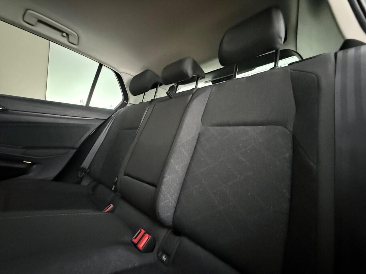 Volkswagen Golf thumbnail Seats Rear