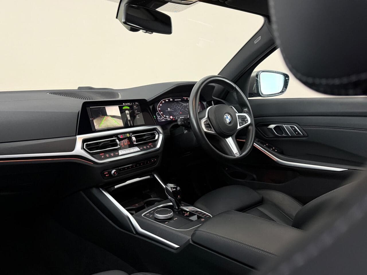 BMW 3 Series thumbnail Interior Front