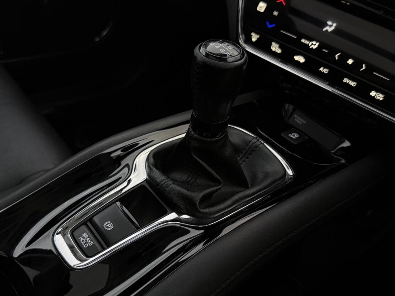 Honda HR-V thumbnail Interior Front