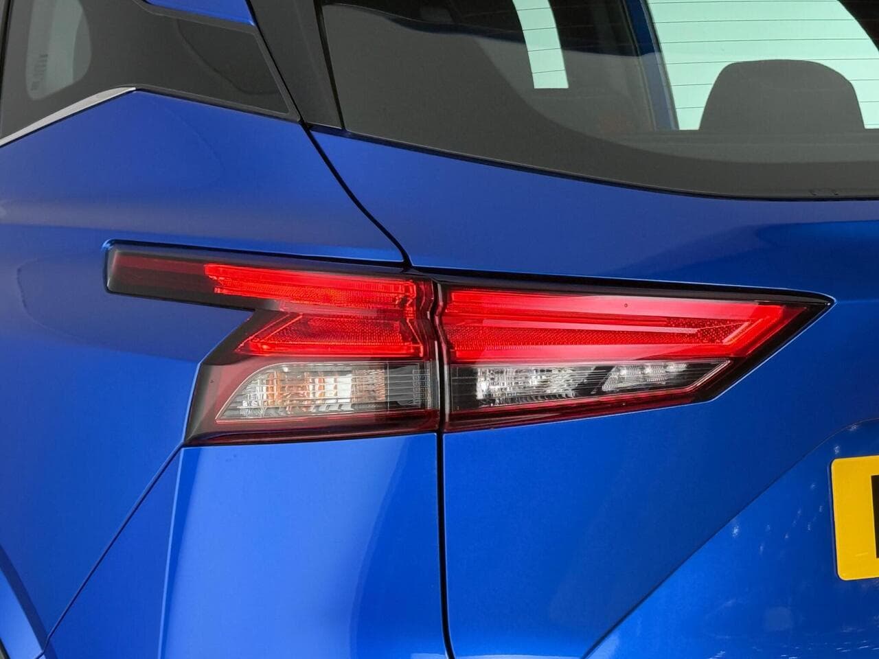 Nissan Qashqai thumbnail Lights Rear