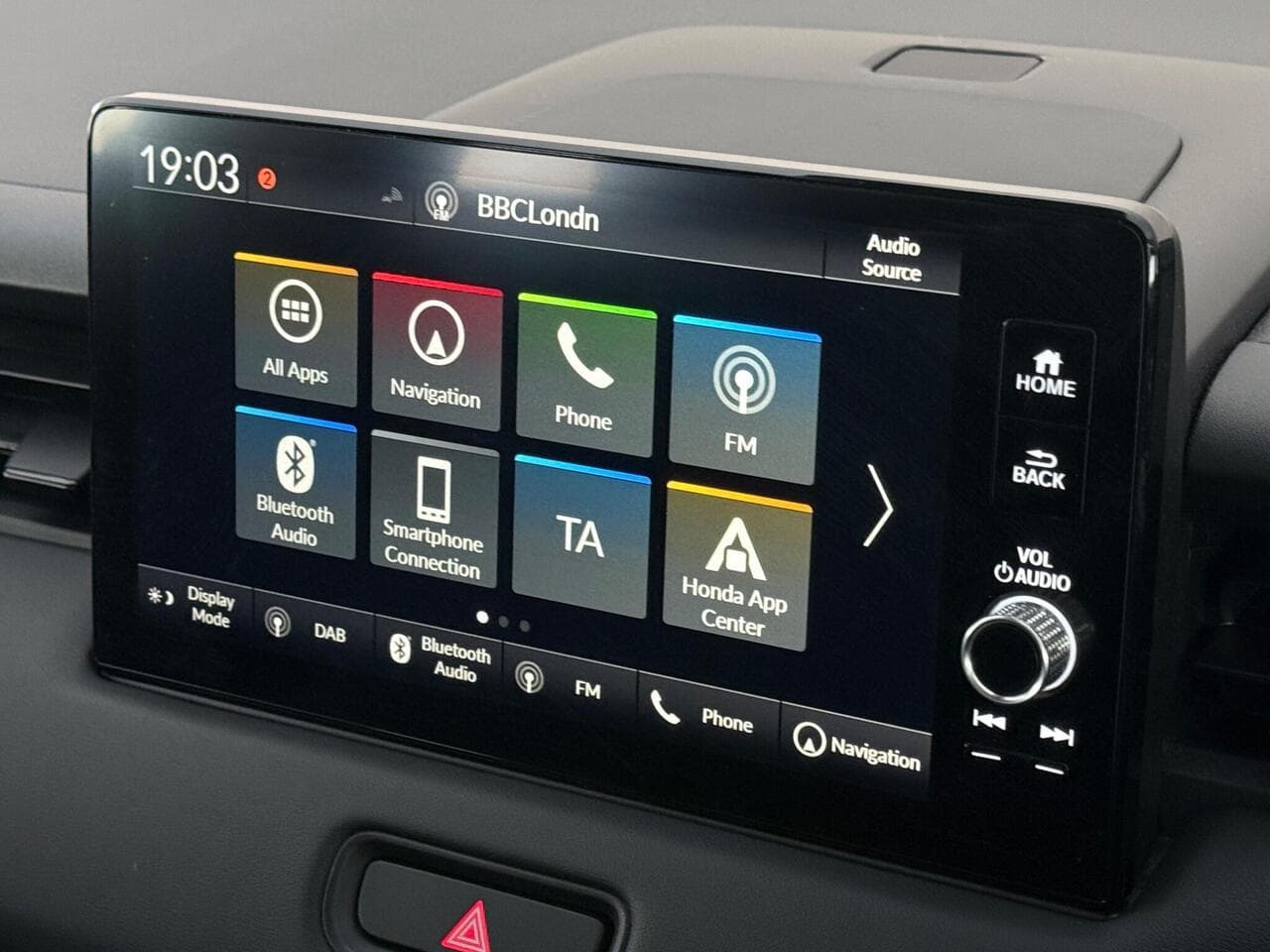 Honda HR-V thumbnail Infotainment System