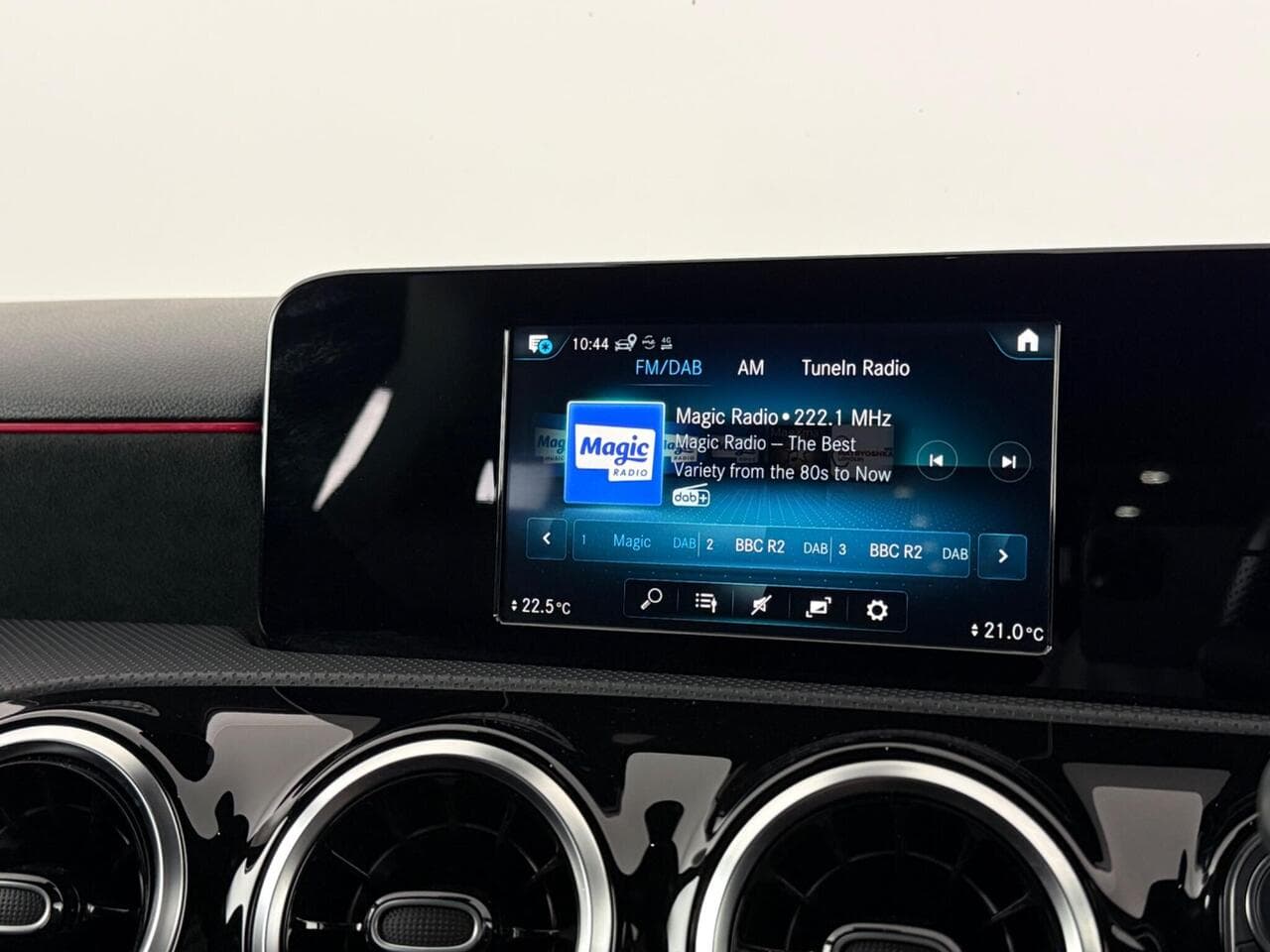 Mercedes-Benz A Class thumbnail Infotainment System