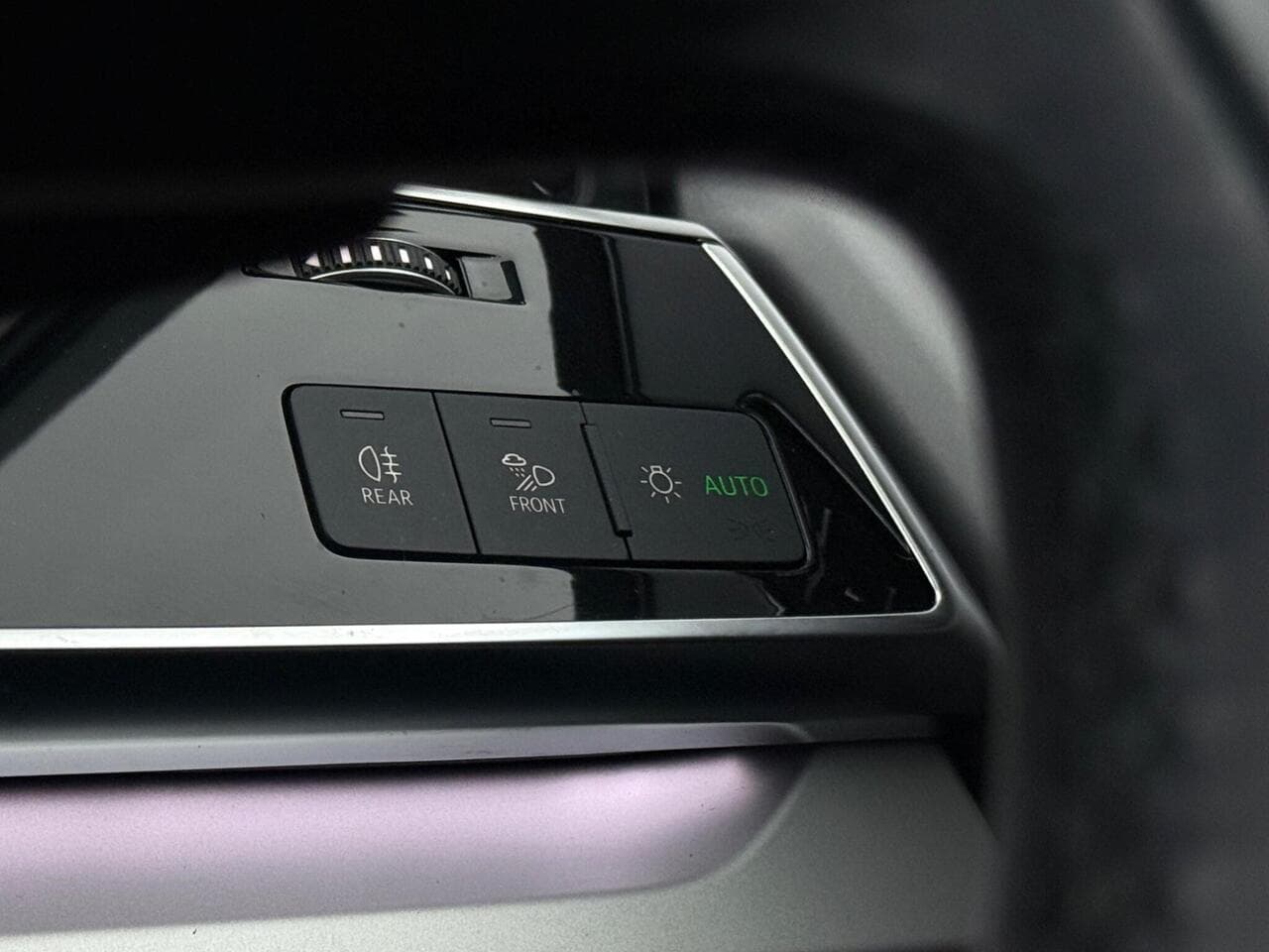 Audi Q7 thumbnail Misc Controls