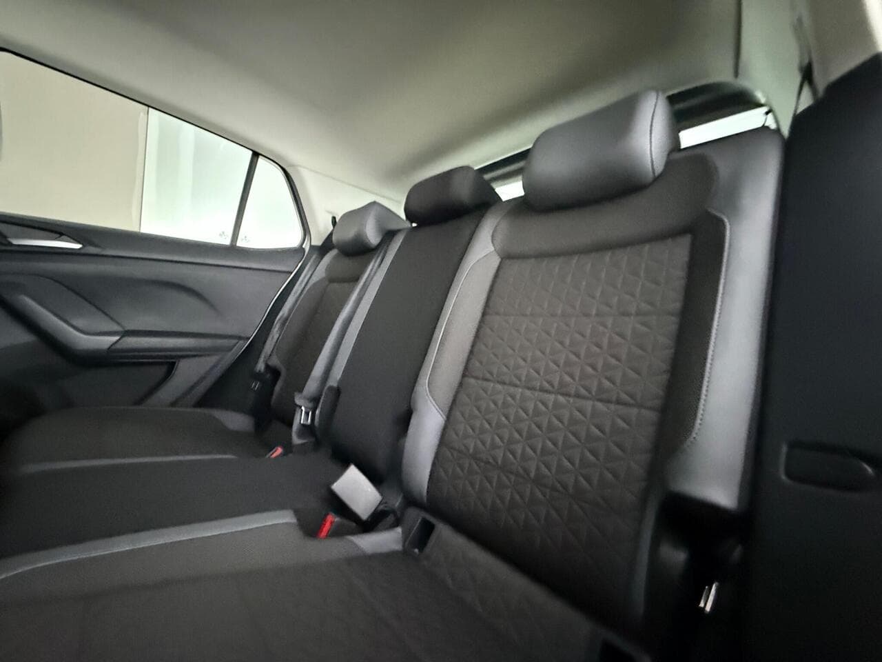 Volkswagen T-Cross thumbnail Seats Rear