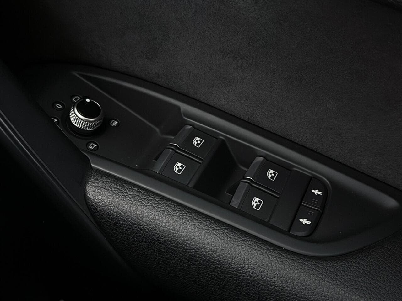 Audi Q5 thumbnail Misc Controls