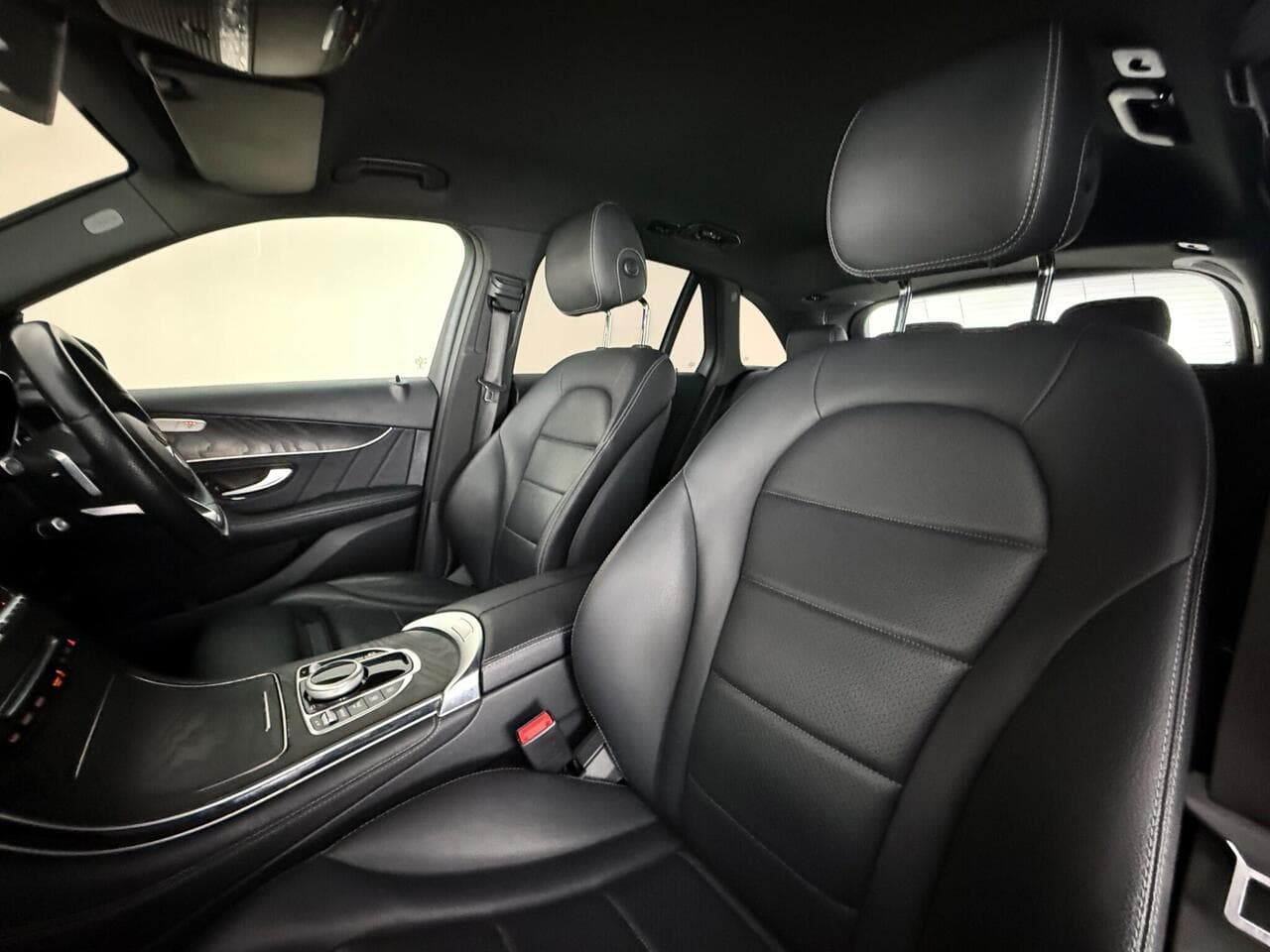 Mercedes-Benz GLC thumbnail Seat Front Passenger