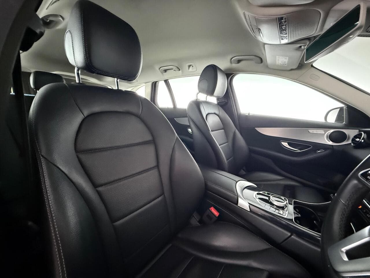 Mercedes-Benz C Class thumbnail Seat Driver