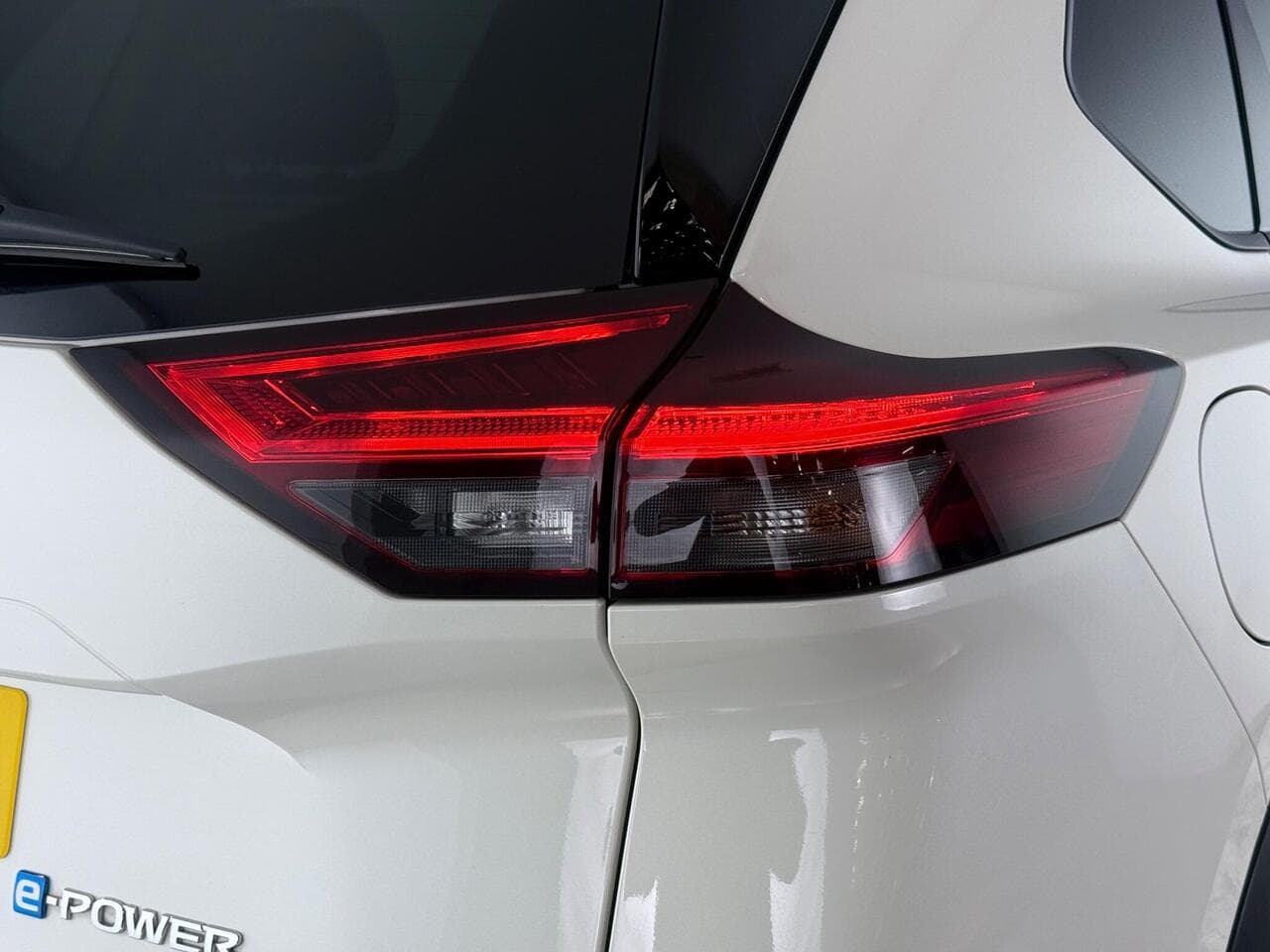 Nissan X-Trail thumbnail Lights Rear