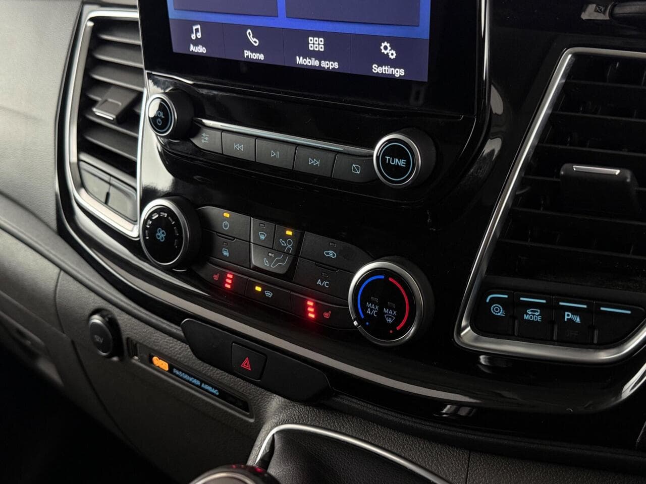 Ford Transit Custom thumbnail Infotainment System