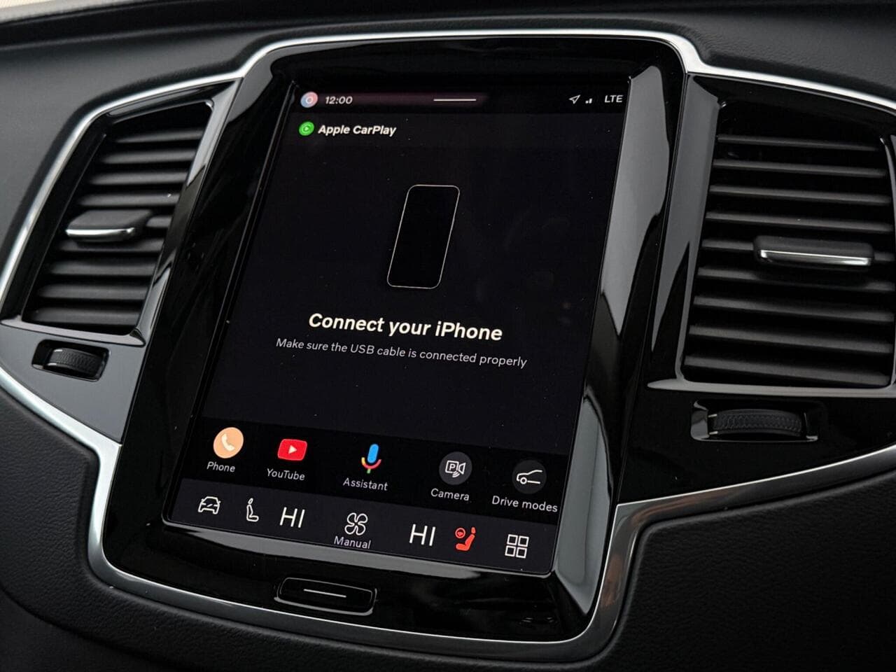 Volvo XC90 thumbnail Infotainment System