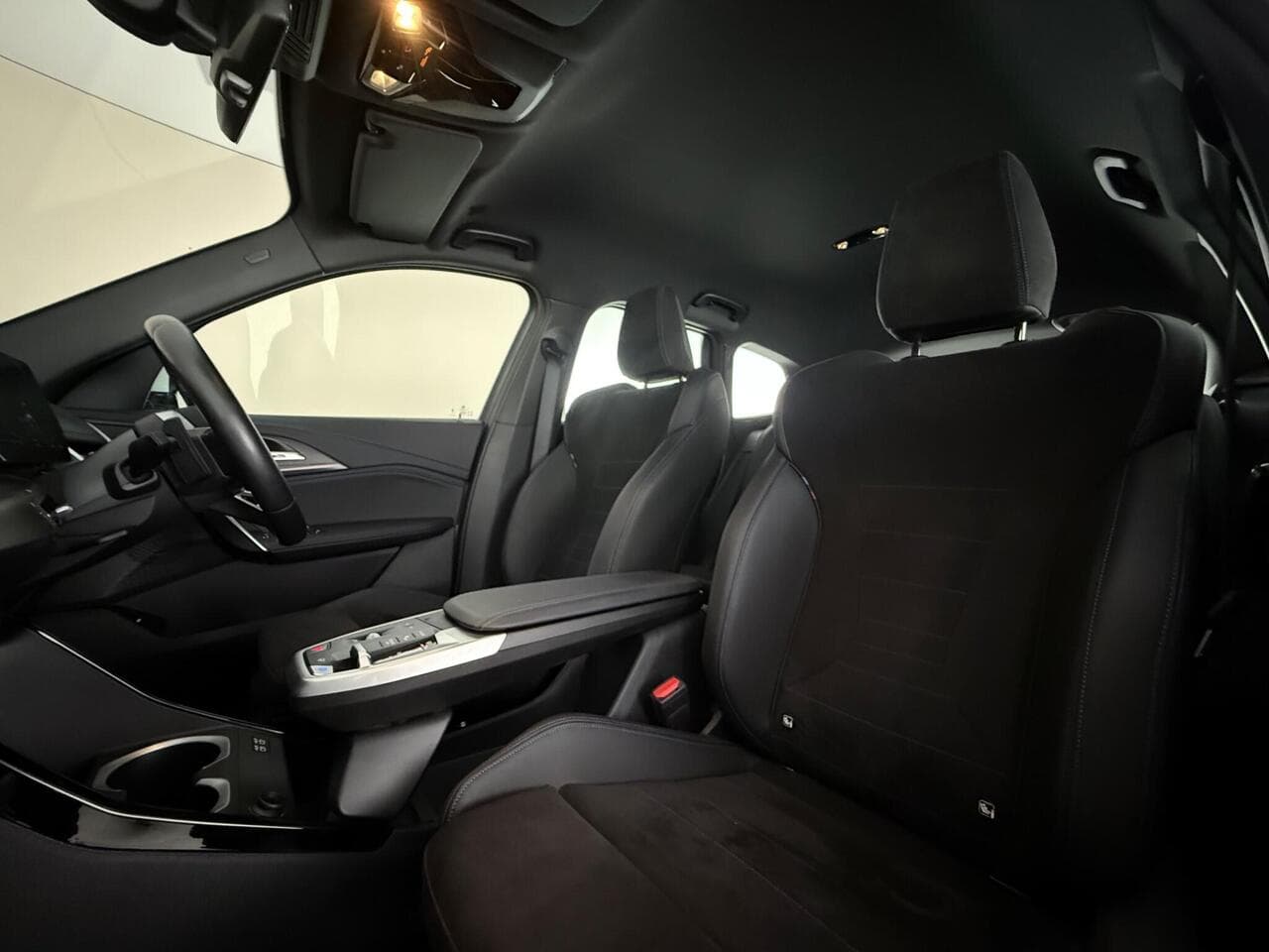 BMW iX1 thumbnail Seat Front Passenger