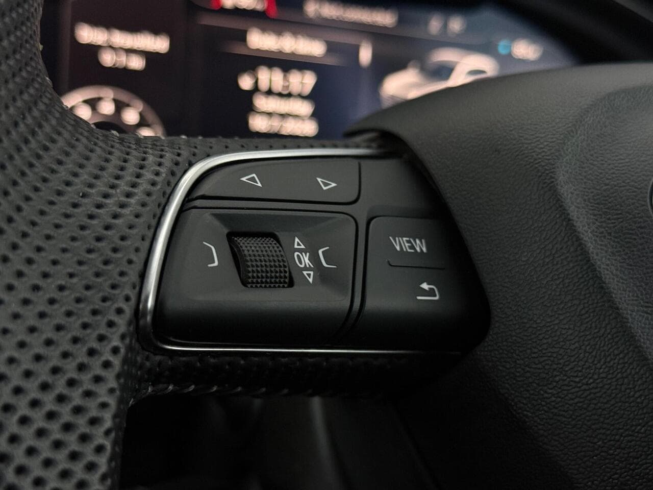 Audi Q5 thumbnail Misc Controls