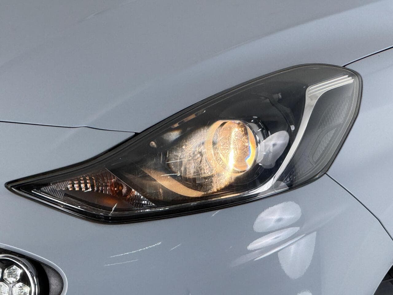 Hyundai i10 thumbnail Lights Front