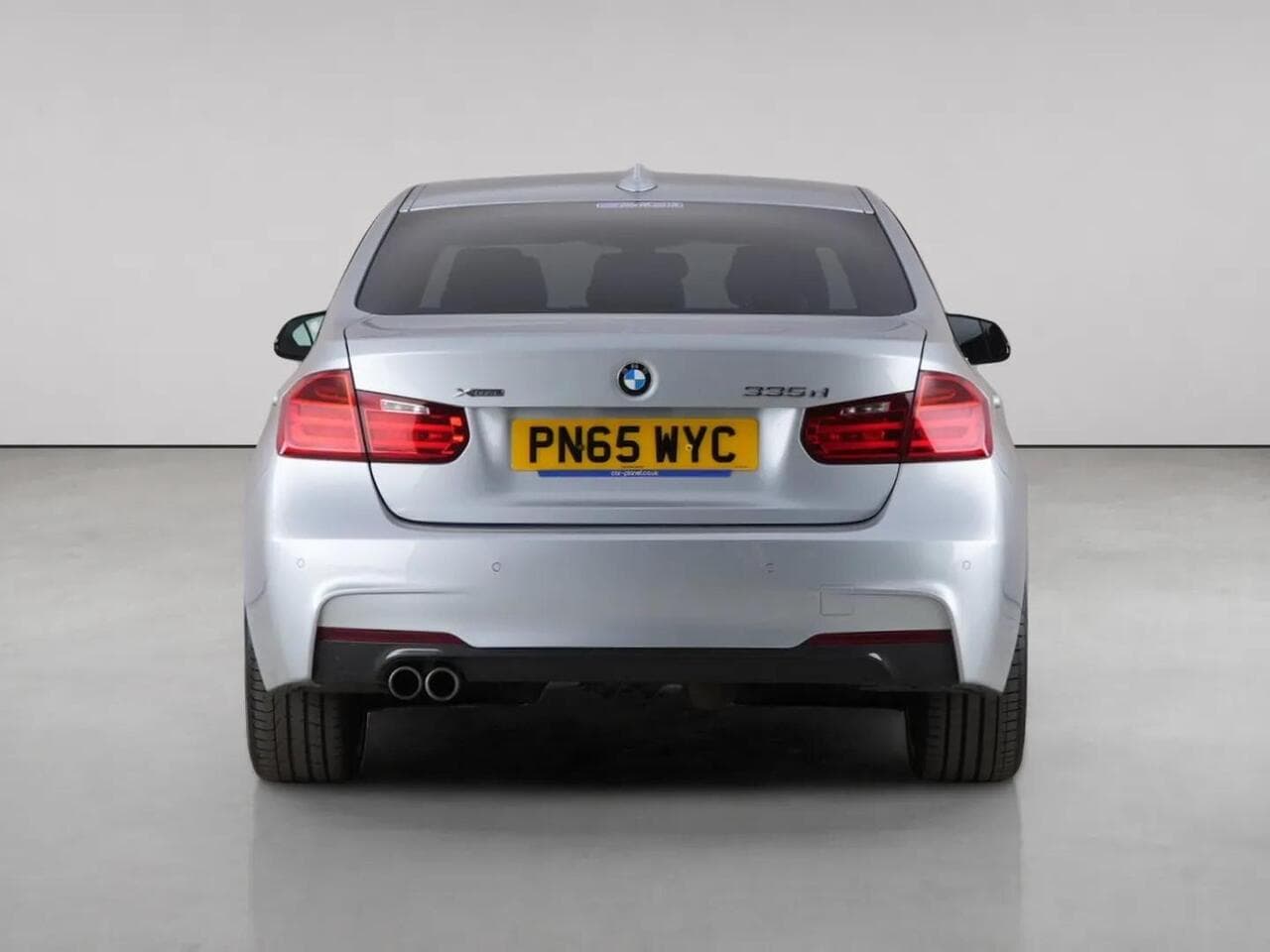 BMW 3 Series thumbnail Rear