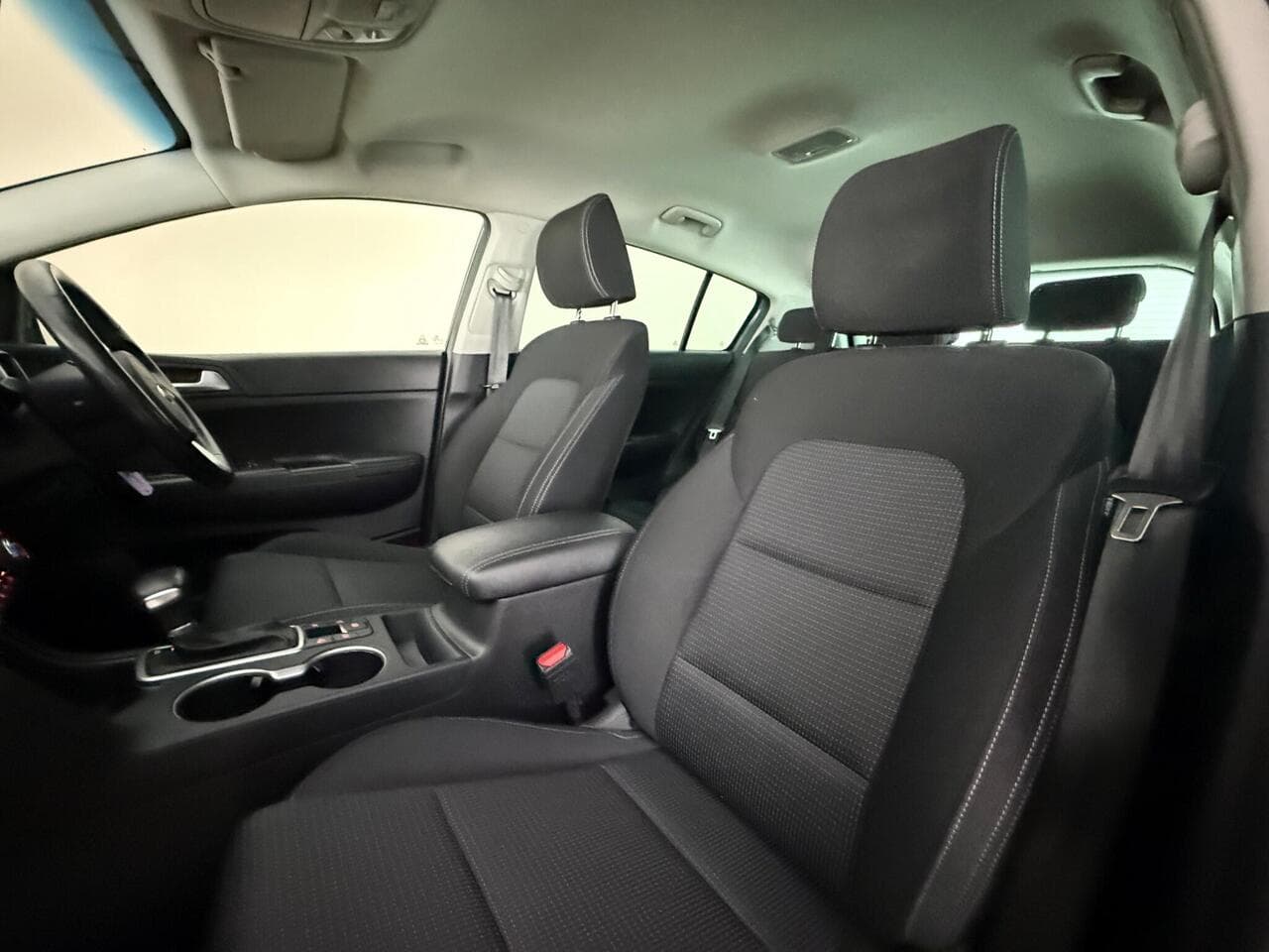 Kia Sportage thumbnail Seat Front Passenger