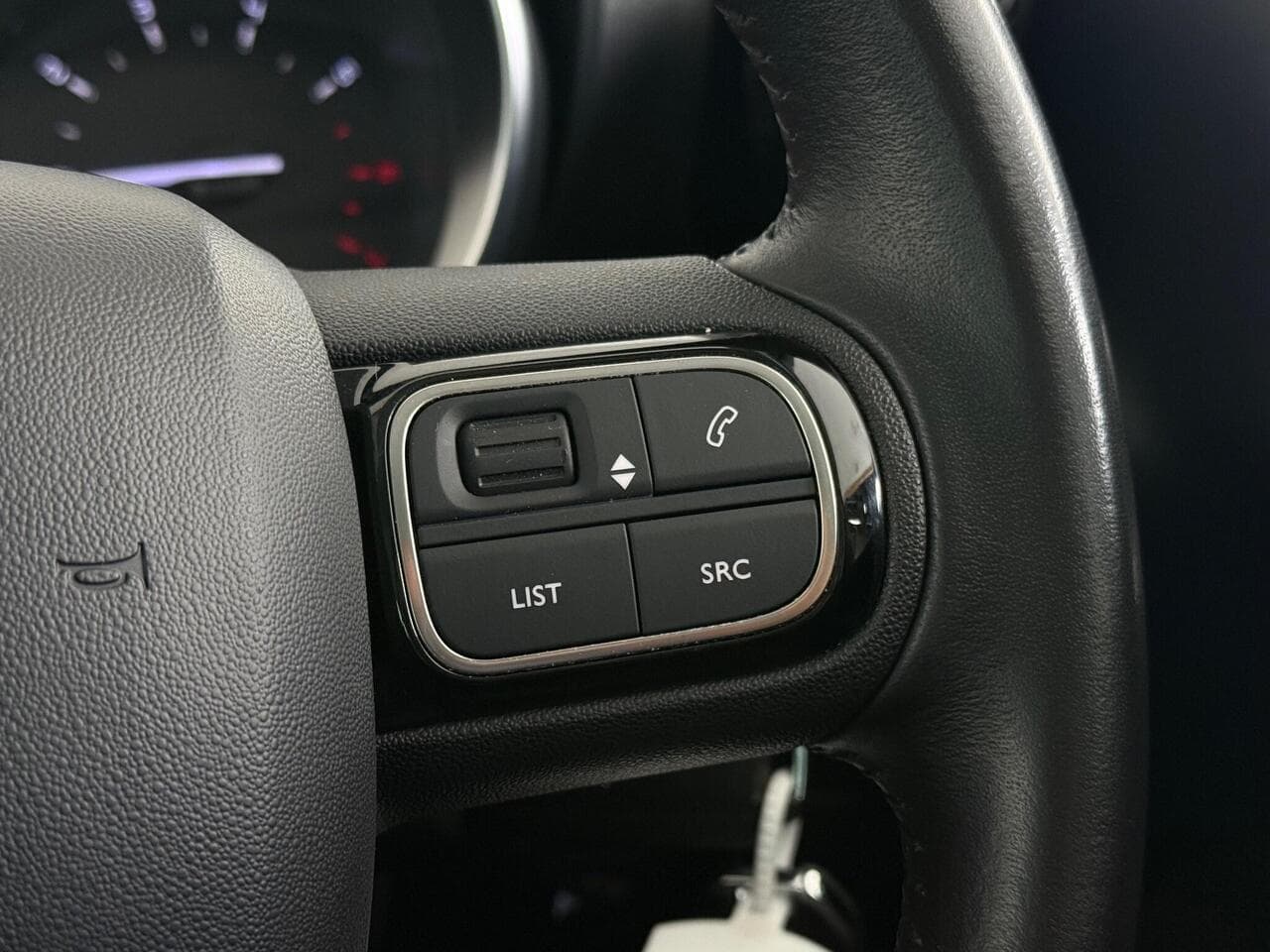 Citroen C3 Aircross thumbnail Misc Controls