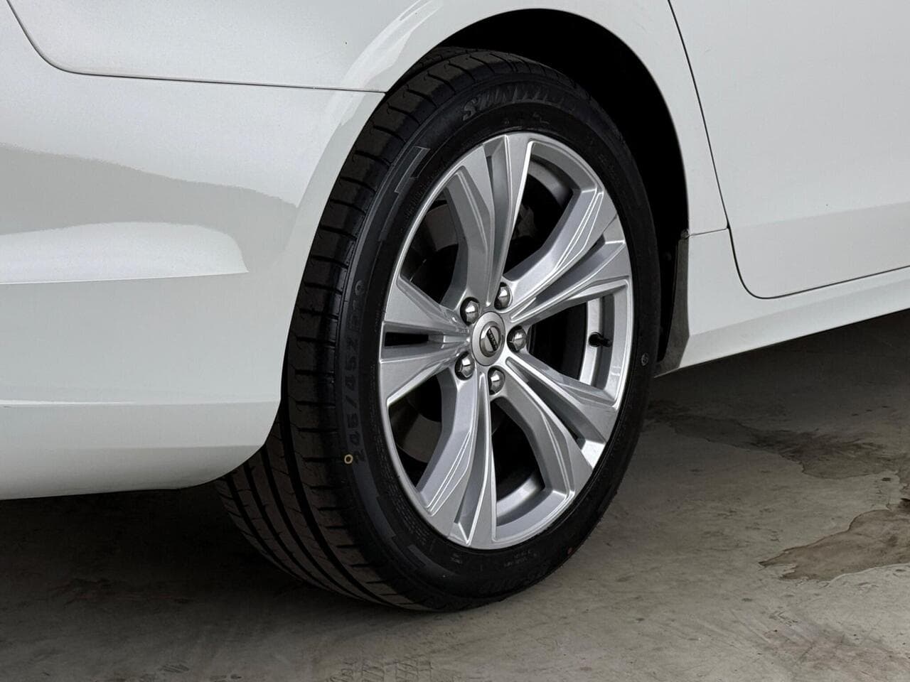 Volvo V90 thumbnail Wheel