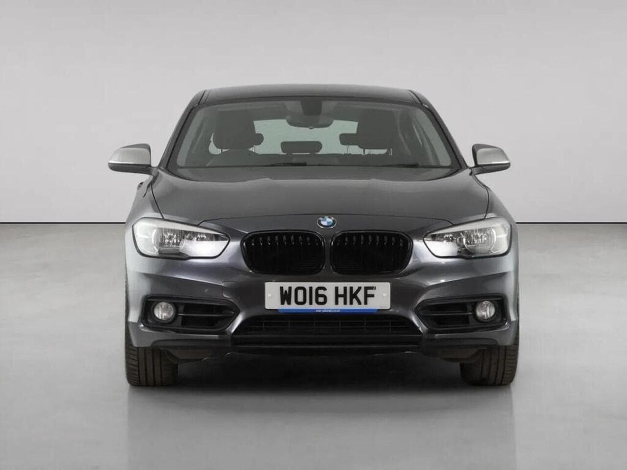 BMW 1 Series thumbnail Front