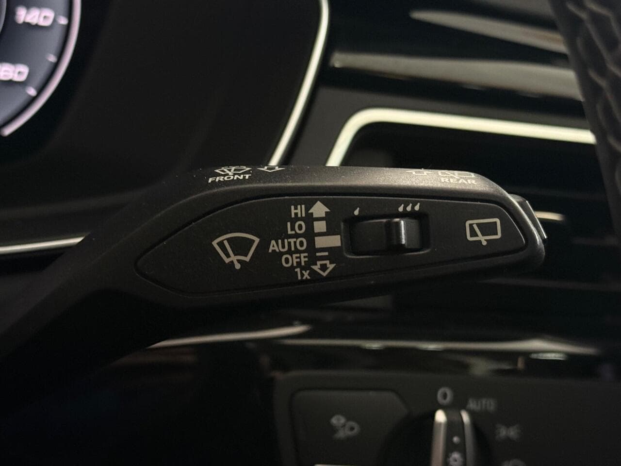 Audi A4 Avant thumbnail Misc Controls