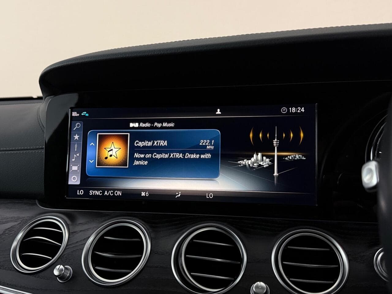 Mercedes-Benz E Class thumbnail Infotainment System