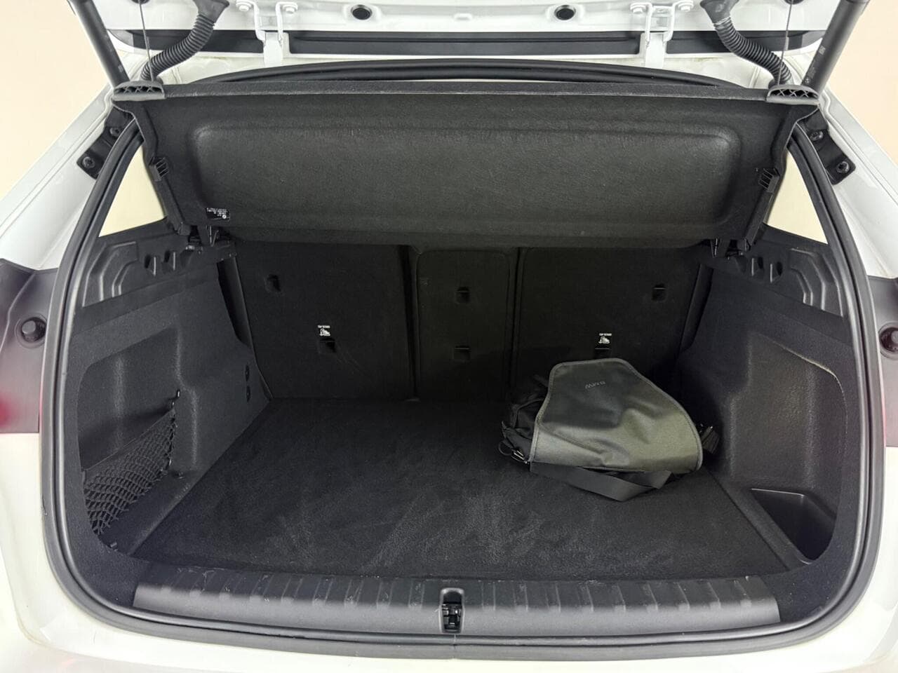 BMW X1 thumbnail Boot