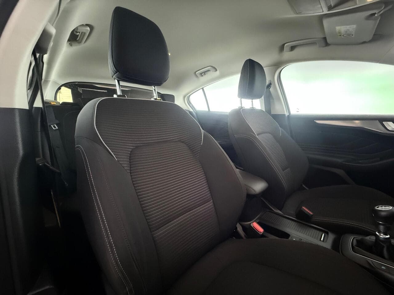 Ford Focus thumbnail Seats Rear