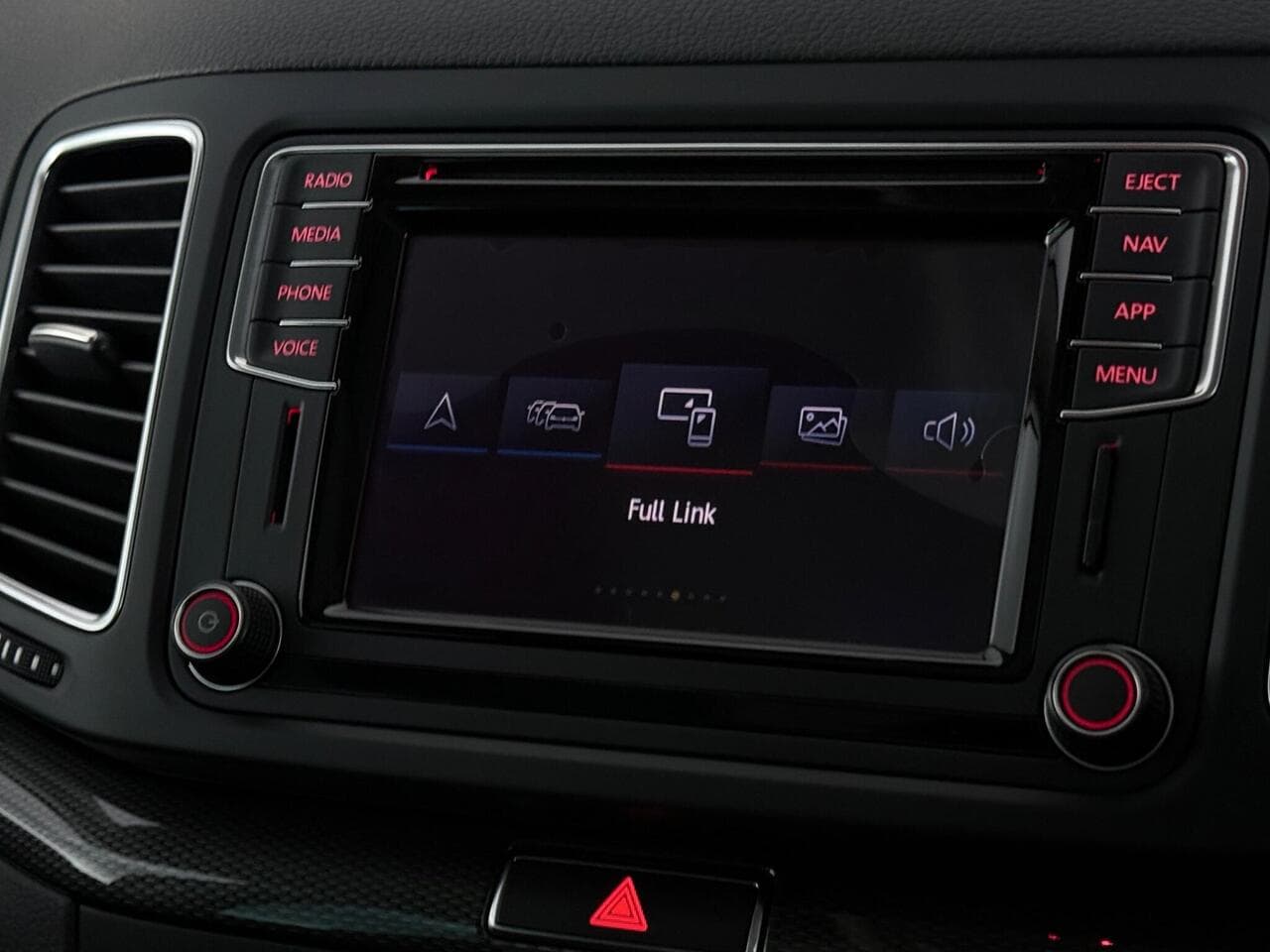 SEAT Alhambra thumbnail Infotainment System