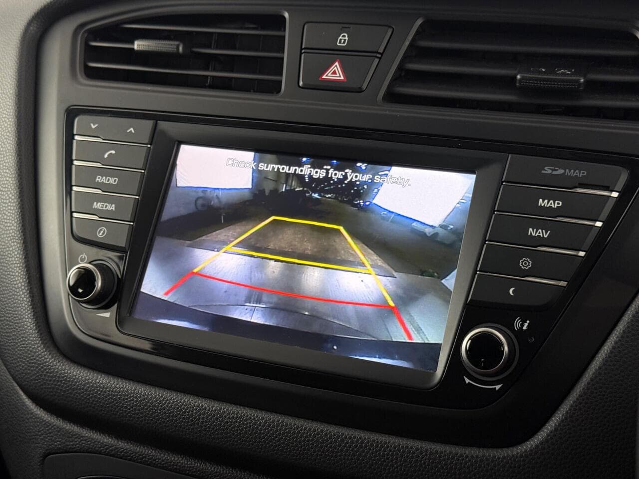Hyundai i20 thumbnail Infotainment System