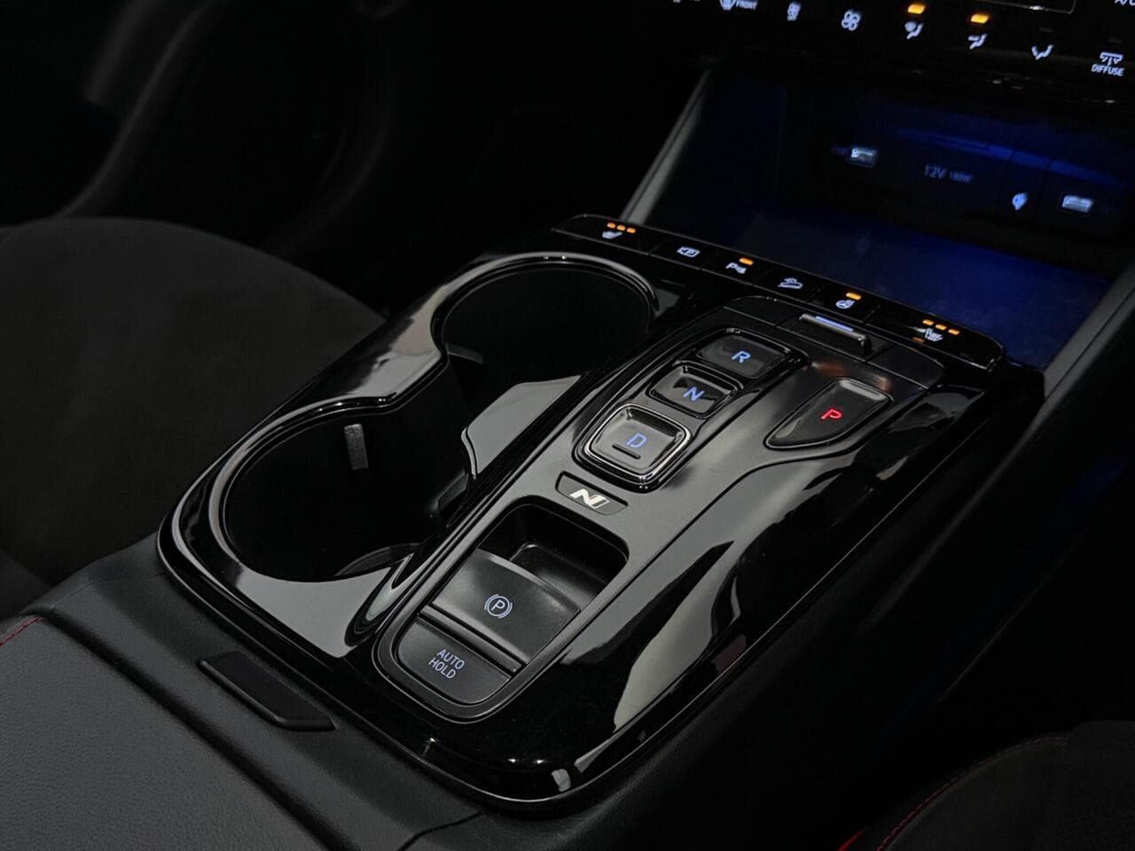 Hyundai TUCSON thumbnail Interior Front