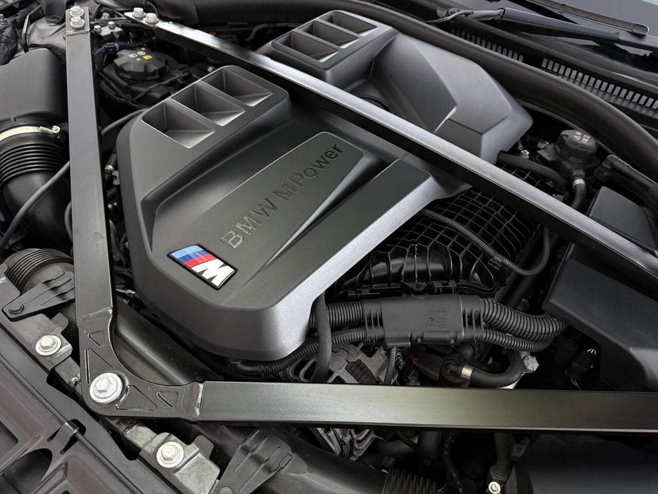 BMW M3 thumbnail Engine