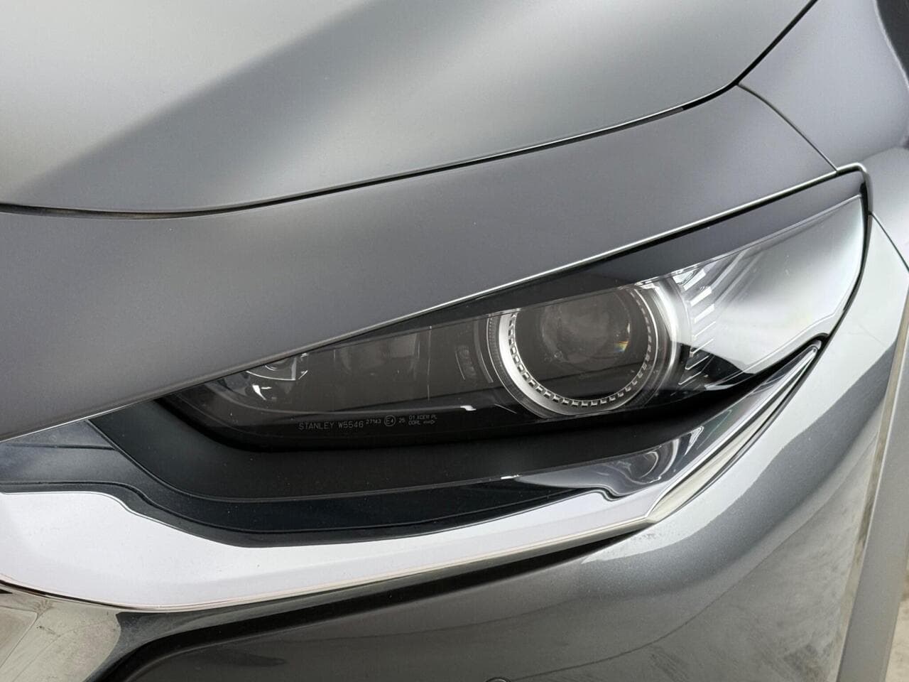Mazda CX-30 thumbnail Lights Front