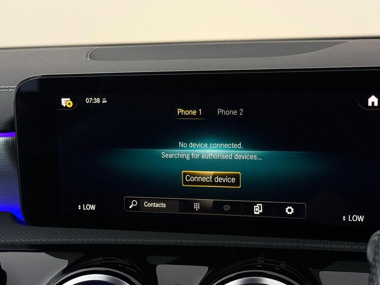 Mercedes-Benz A Class thumbnail Infotainment System