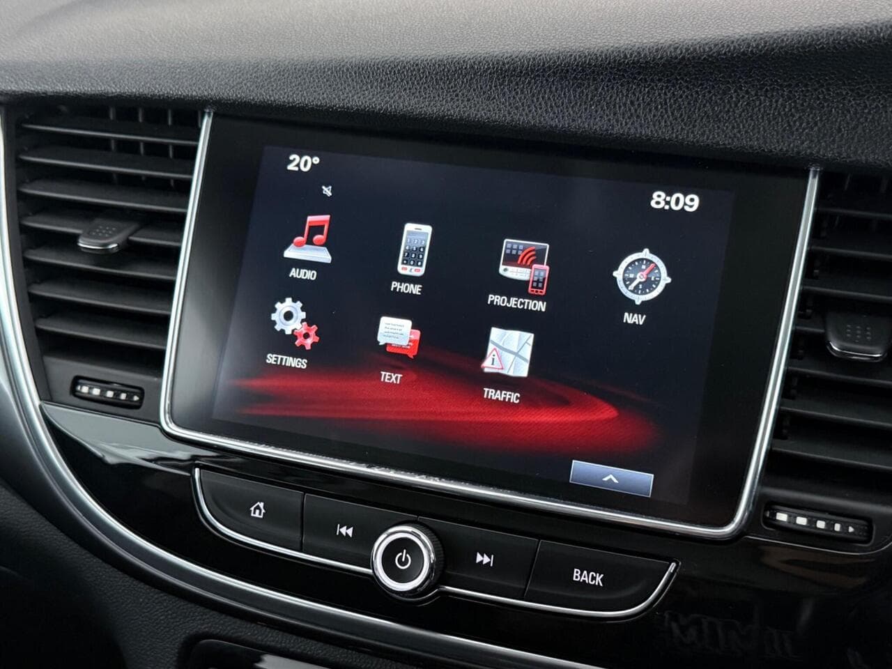 Vauxhall Mokka X thumbnail Infotainment System