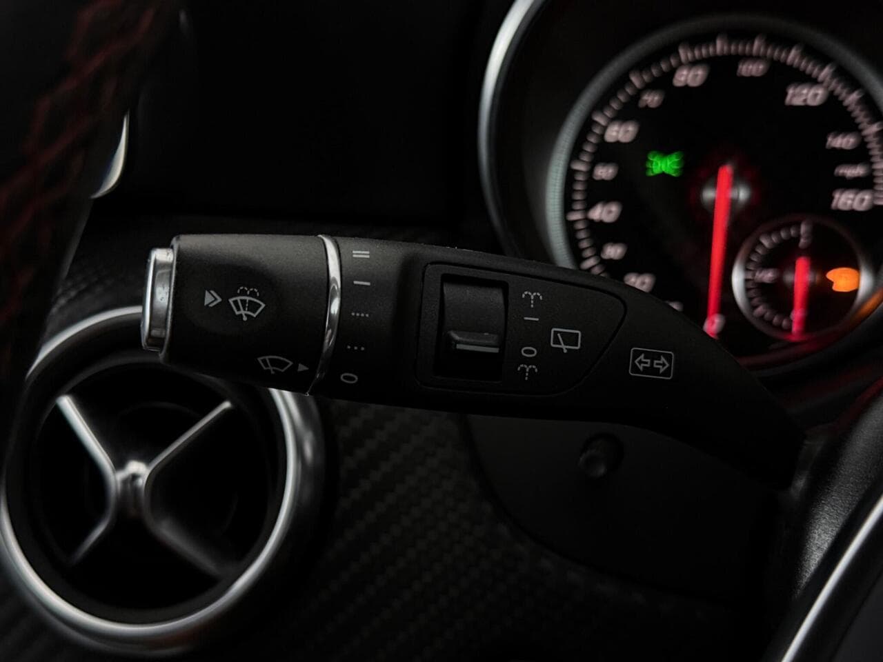 Mercedes-Benz A Class thumbnail Misc Controls