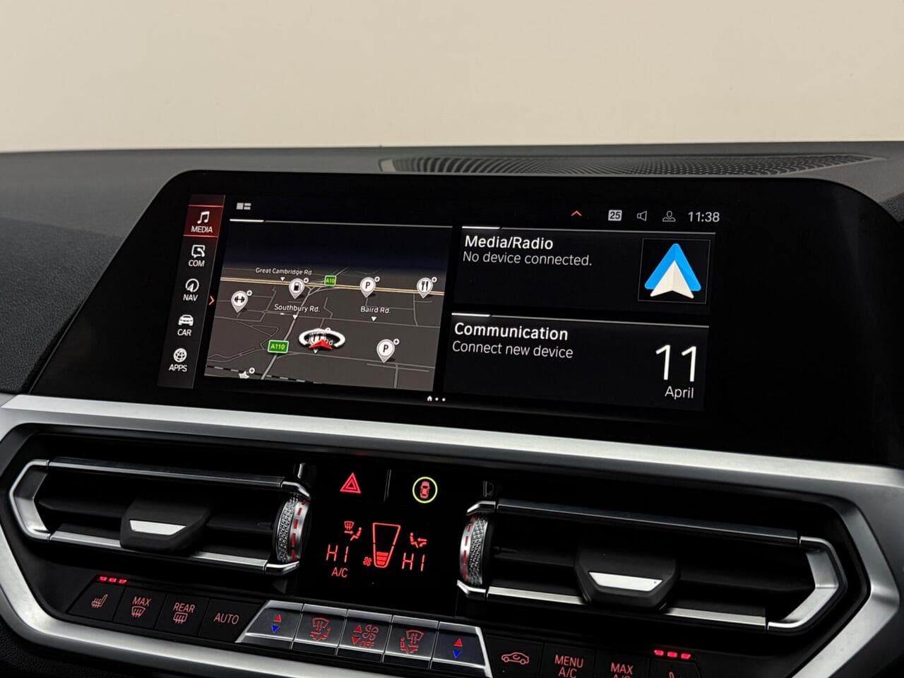 BMW 3 Series thumbnail Infotainment System