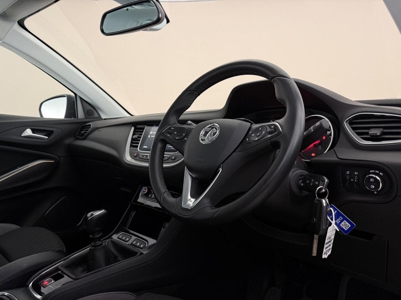 Vauxhall Grandland X thumbnail Interior Front