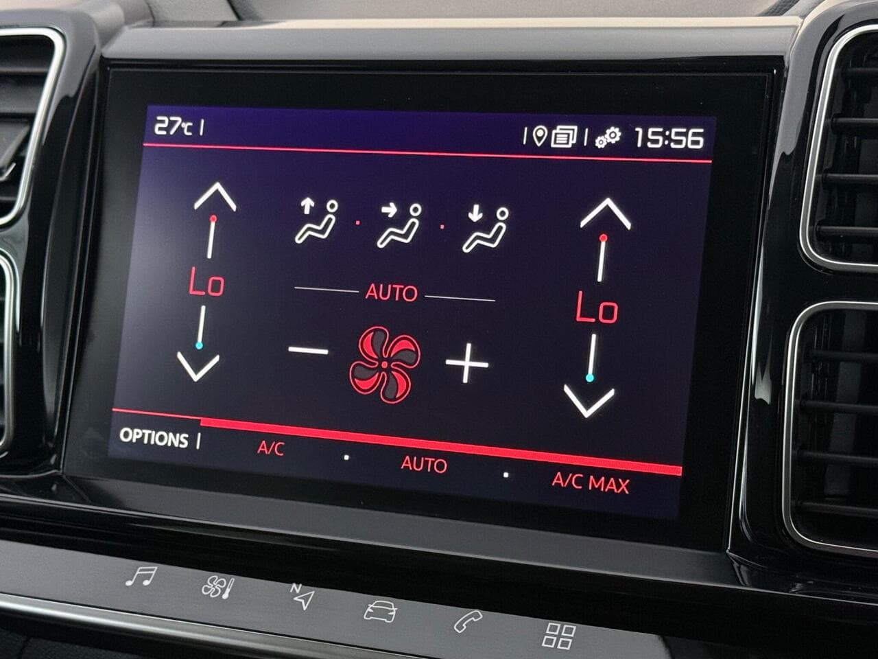 Citroen C5 Aircross thumbnail Infotainment System